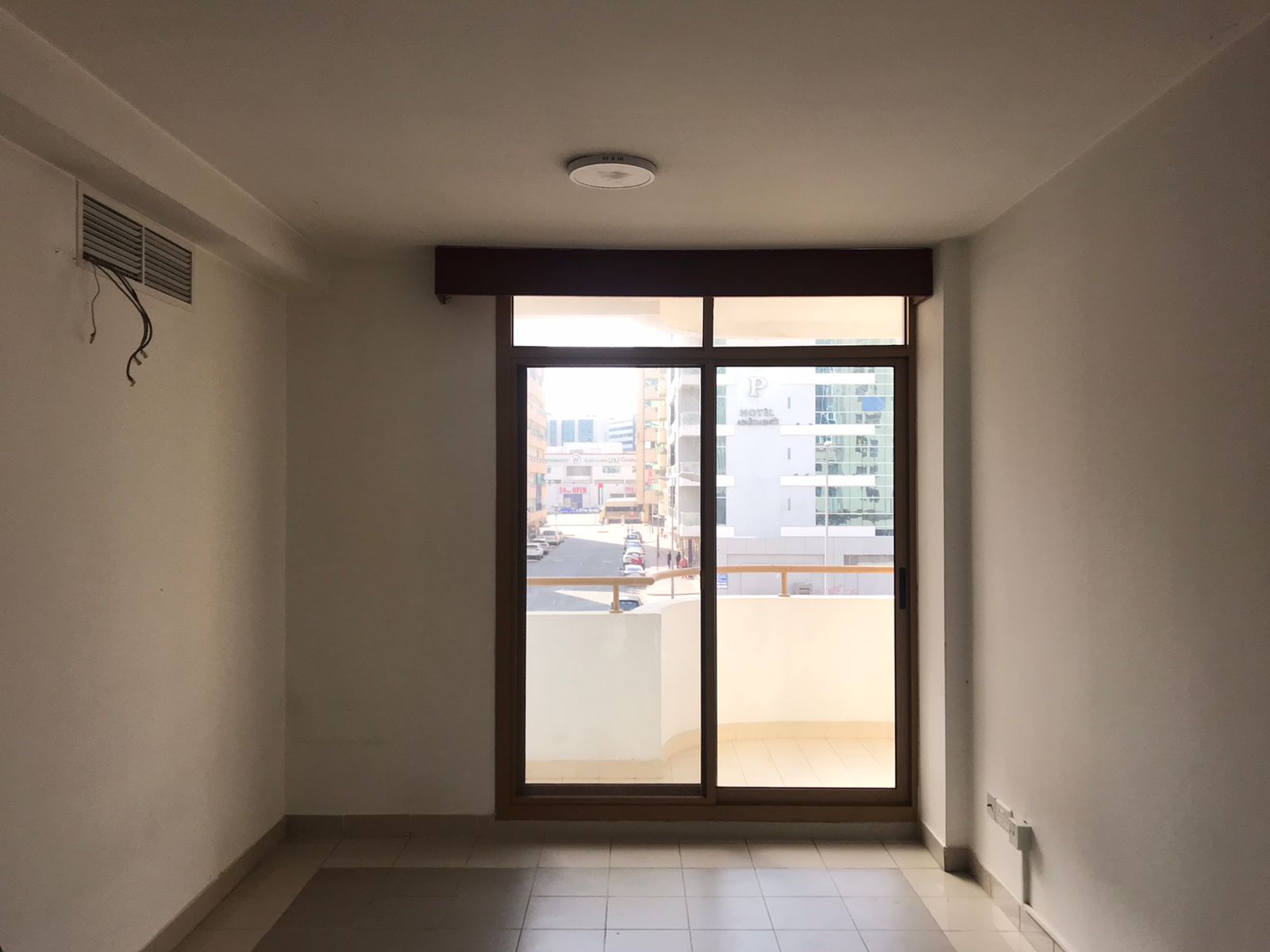 LUXURY 1BHK FOR RENT BUR DUBAI | RIGHT  BY SHARAF DG METRO STATION