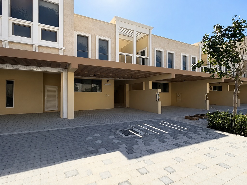4-Bed Villa for Rent in Damac Lagoons Ready to Move with Balcony